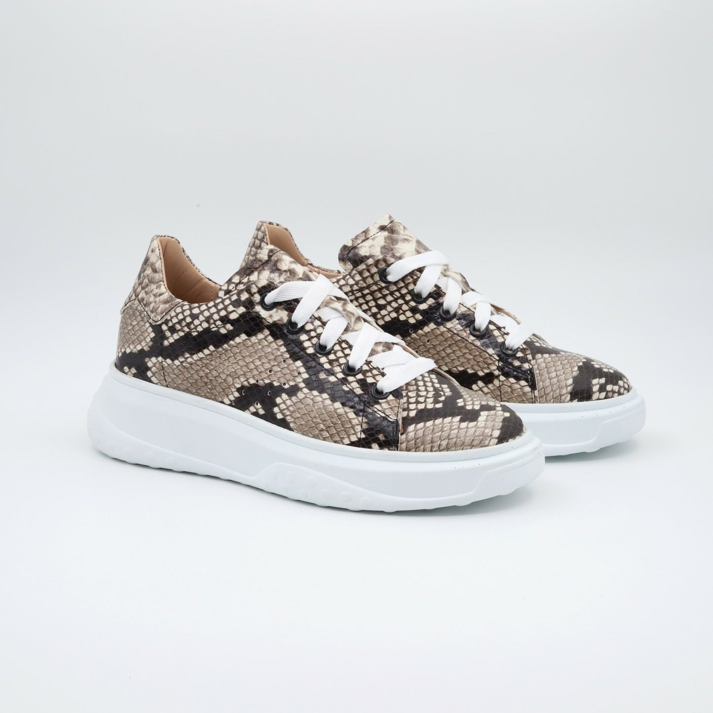 Sneaker RV Full Snake