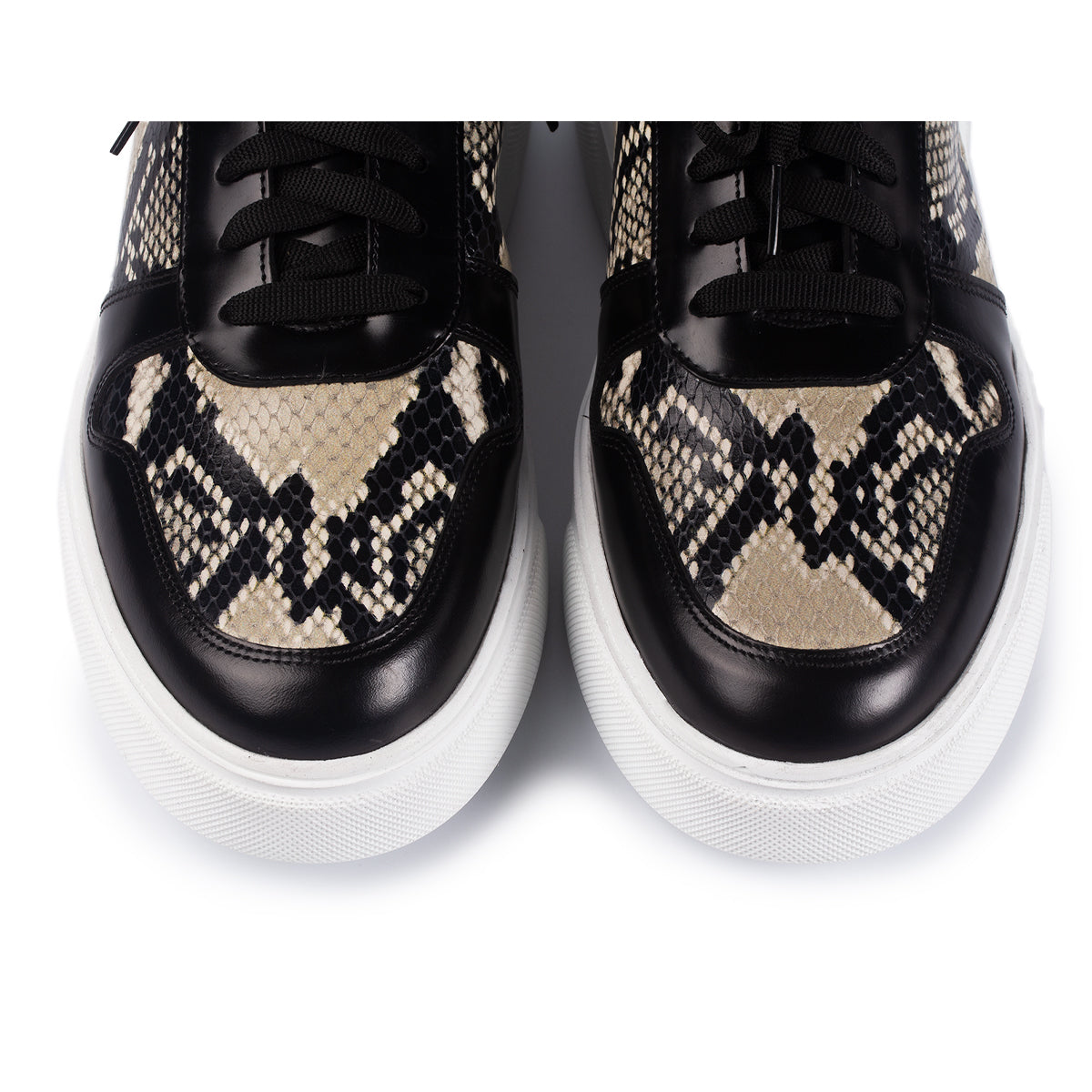 Sneaker Snake
